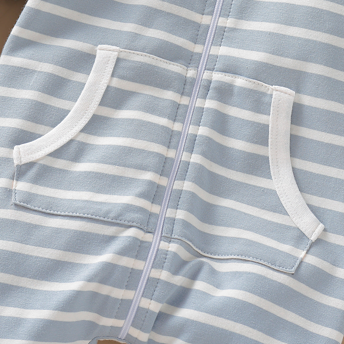 Pyjamas BUSSTRECK – Mjukt och lekfullt sovset för aktiva barn