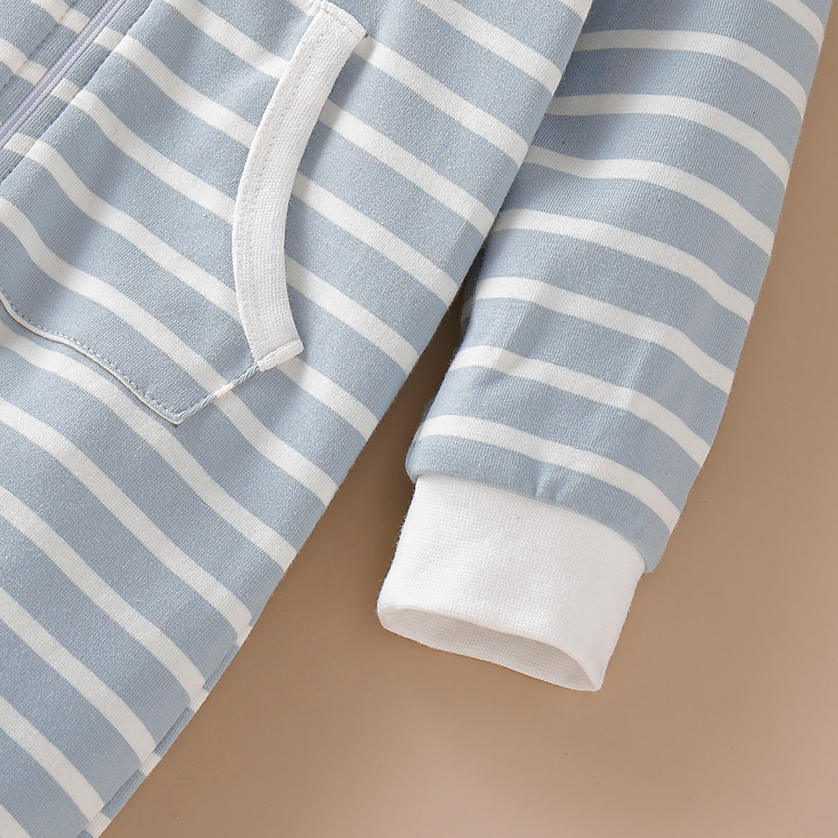 Pyjamas BUSSTRECK – Mjukt och lekfullt sovset för aktiva barn